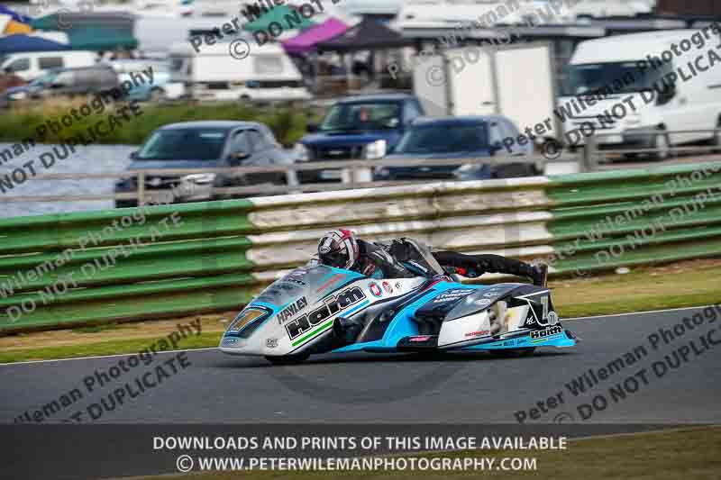 Vintage motorcycle club;eventdigitalimages;mallory park;mallory park trackday photographs;no limits trackdays;peter wileman photography;trackday digital images;trackday photos;vmcc festival 1000 bikes photographs